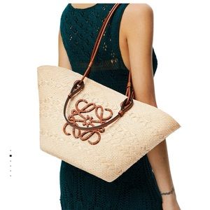 Meet your Posher, Hue